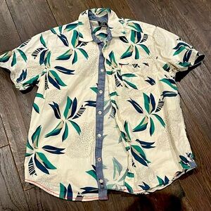 Burnside, small button down t shirt